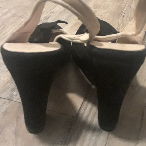 LUC BERJEN heels - Picture 5 of 6